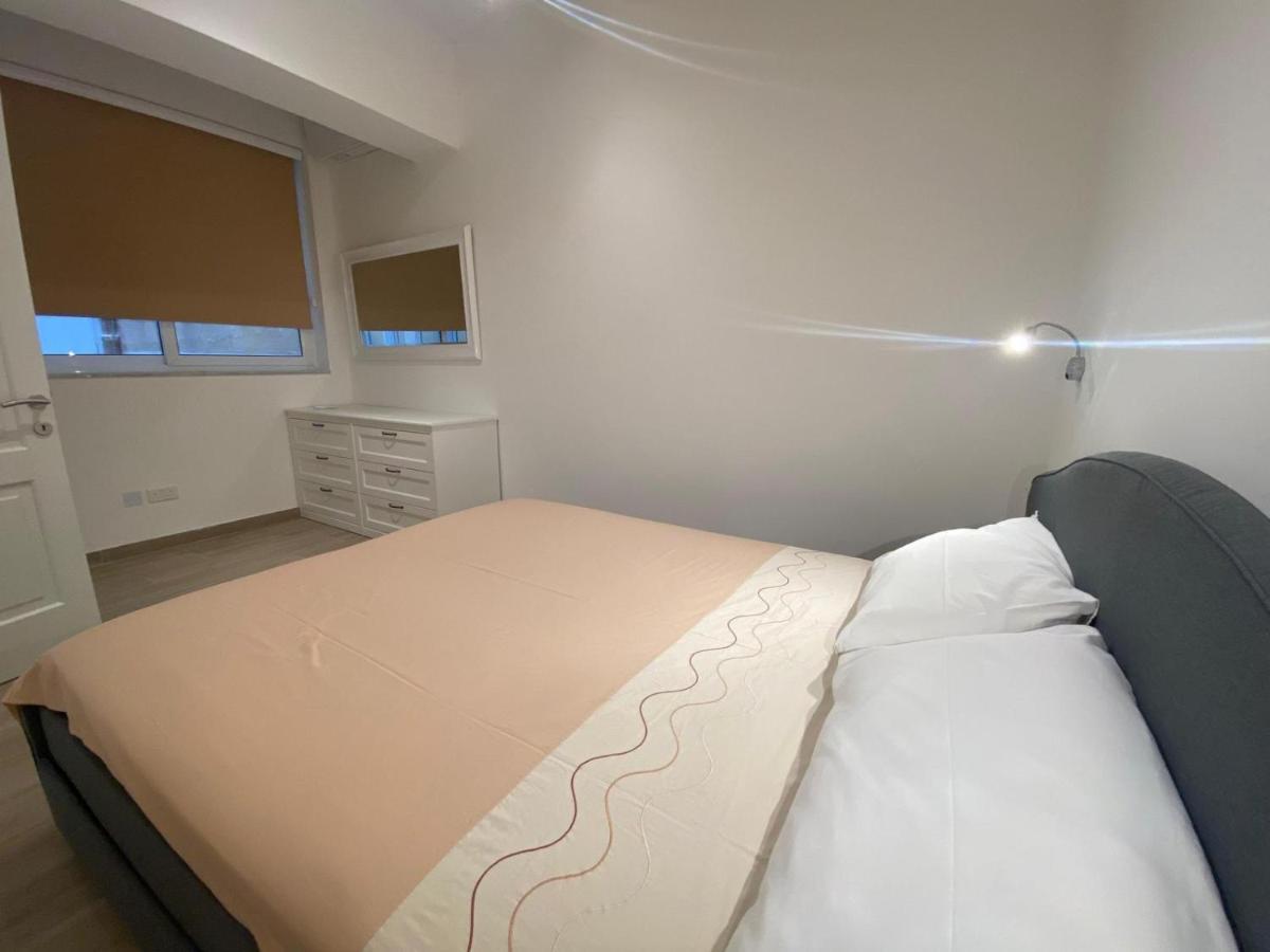 Beachfront Sliema Apartment 外观 照片